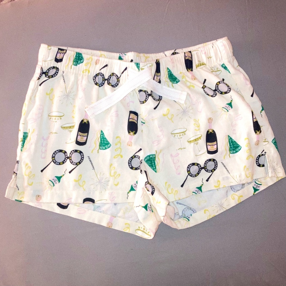 HAPPY NEW YEAR!🎉 🕶️🍾Old Navy, XS, Flannel Boxer PJs
